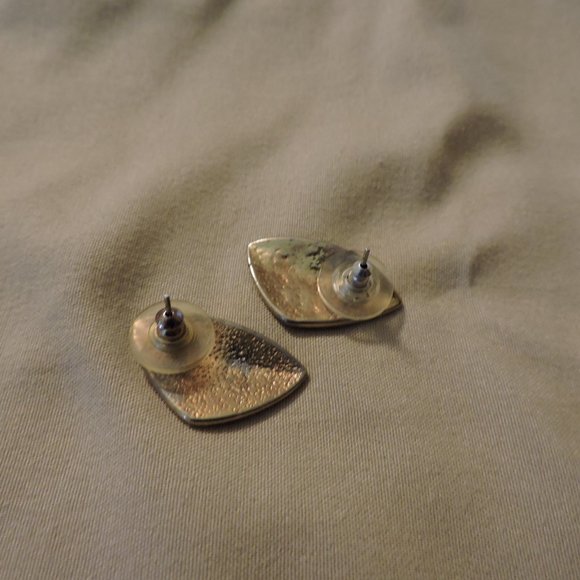 1 pair of earrings for pierced ears - Picture 6 of 6